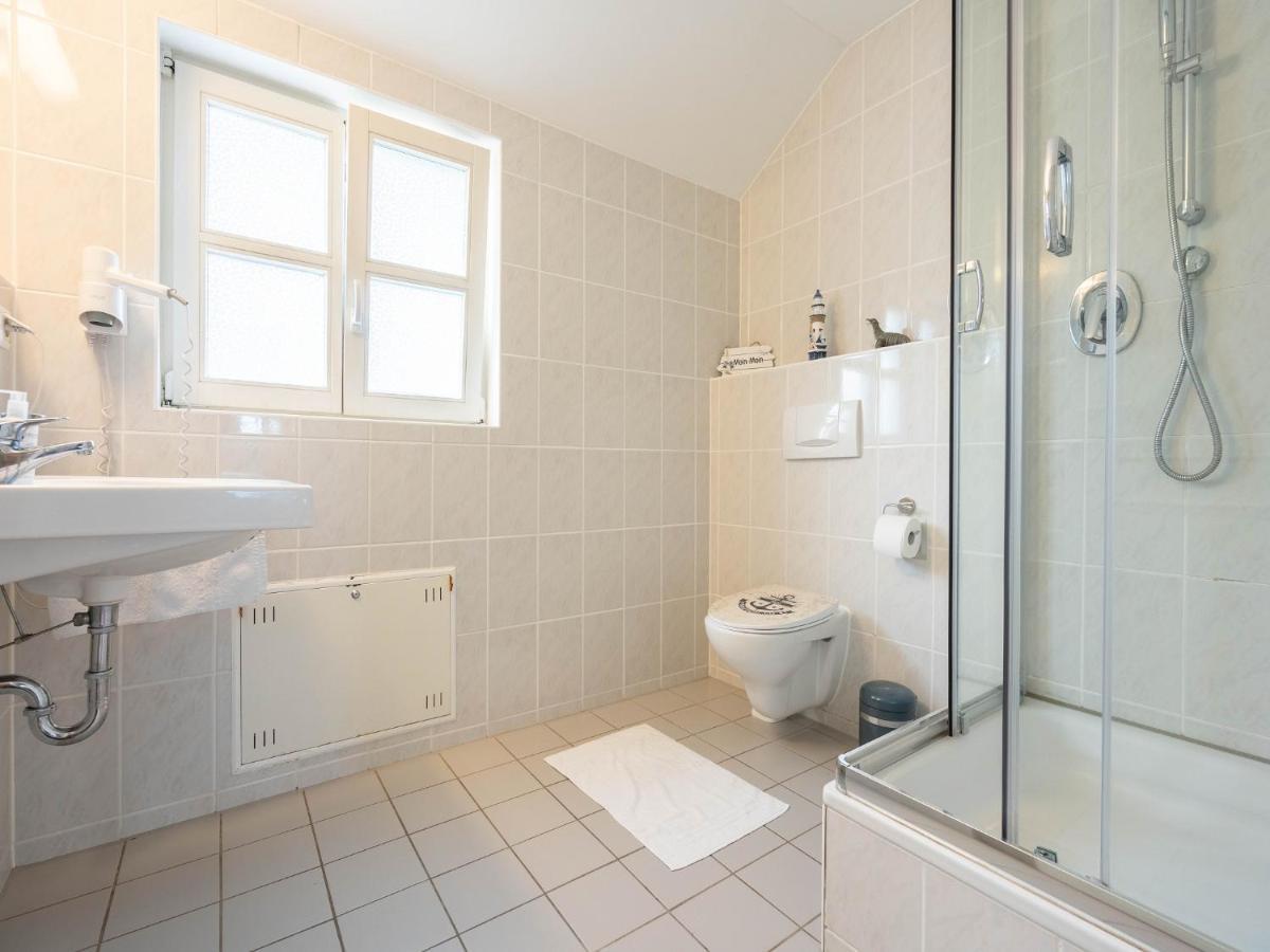 Feriendorf Rugana - Moderne Komfort Ferienwohnung Mit 1 Schlafzimmer C02 Dranske Exterior foto